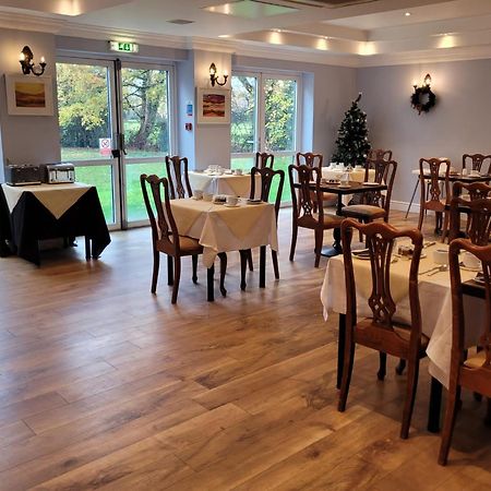 Brook Hall Hotel Childer Thornton ภายนอก รูปภาพ