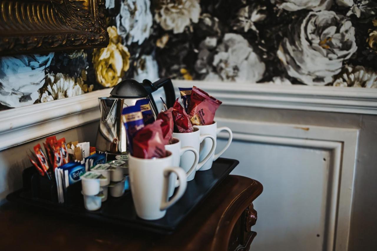 Brook Hall Hotel Childer Thornton ภายนอก รูปภาพ