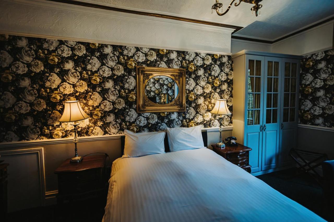 Brook Hall Hotel Childer Thornton ภายนอก รูปภาพ