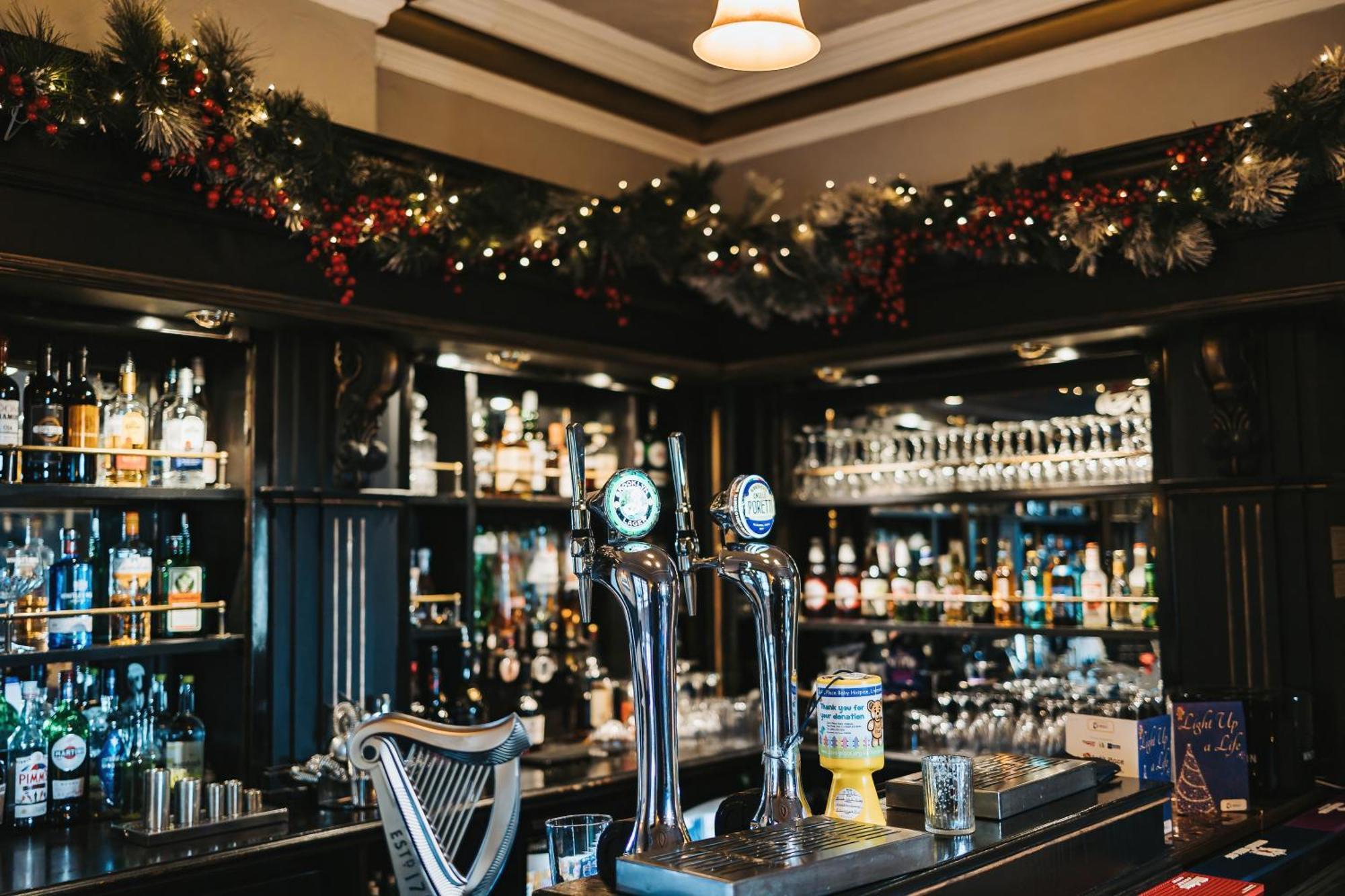 Brook Hall Hotel Childer Thornton ภายนอก รูปภาพ