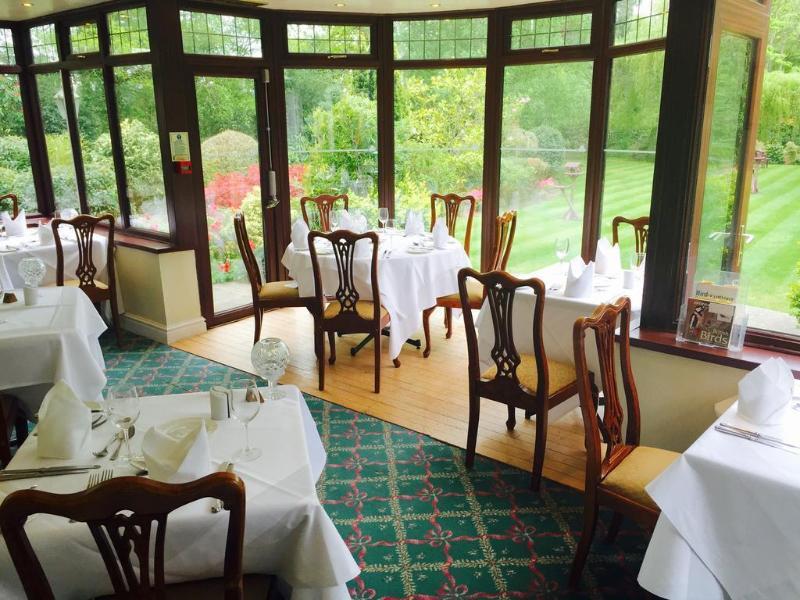 Brook Hall Hotel Childer Thornton ภายนอก รูปภาพ
