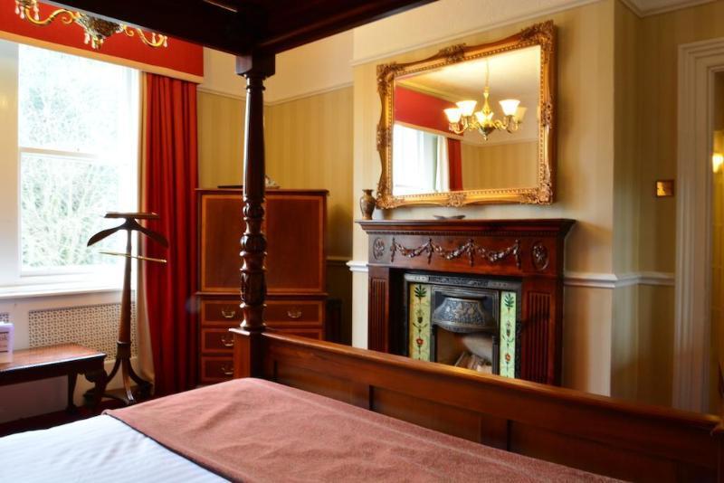 Brook Hall Hotel Childer Thornton ภายนอก รูปภาพ